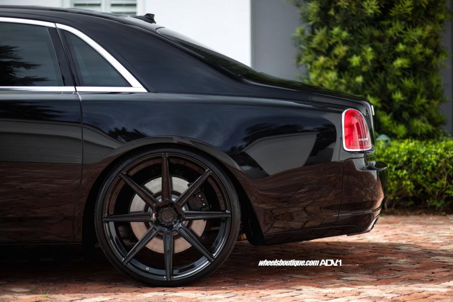 Детали экстерьера Rolls-Royce Ghost on ADV.1 Wheels (ADV08MV1SL) 2015 года  (фото 16 из 17)